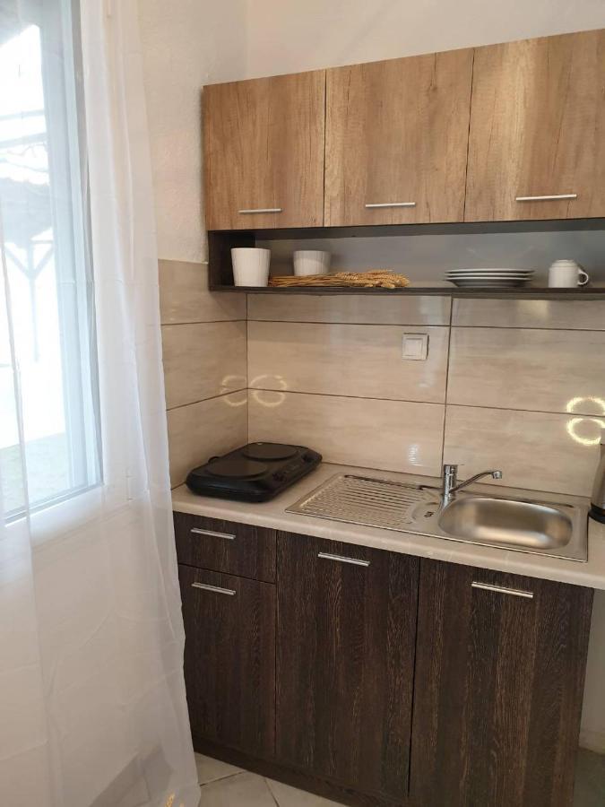 V-Suites 2 Потос Экстерьер фото